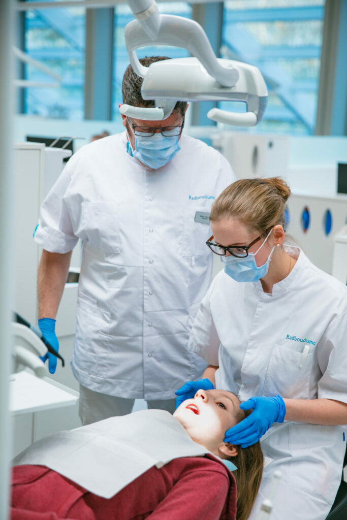 Dentistry Radboudumc portfolio with EPA forms Scorion